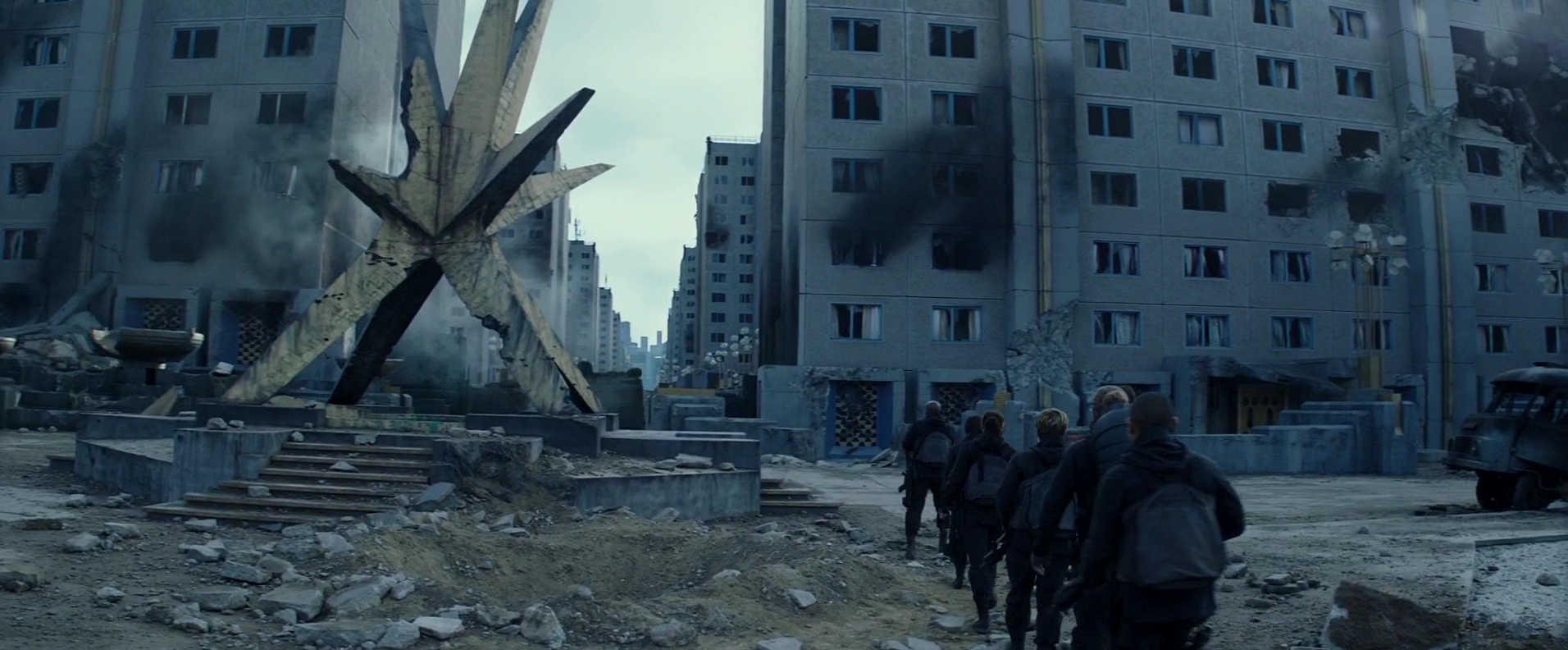 Mockingjay2_2316.jpg